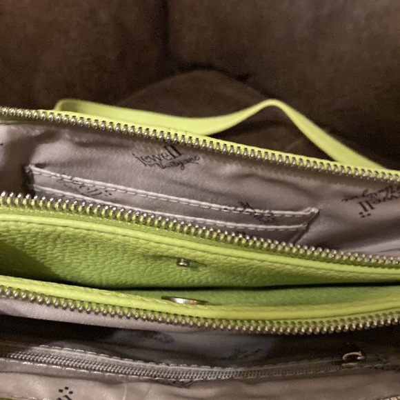 Crossover Bag in a beautiful lime green. - Picture 2 of 6